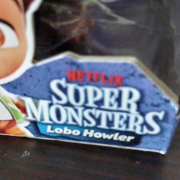 Netflix Super Monsters Lobo Howler Collectible 4-inch Figure, Ages 3 and Up - Picture 2 of 5